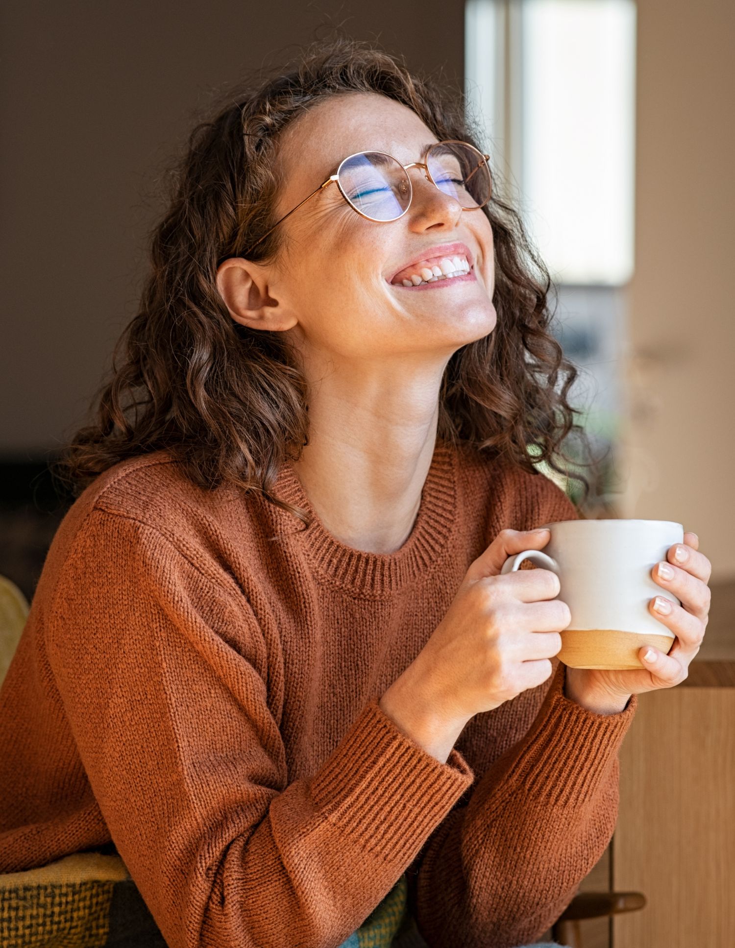 El antes y después de una mujer que pasa por coaching emocional: resultados que cambian su vida